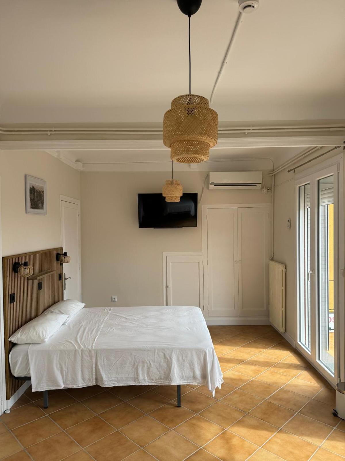 Hostal Restaurant Casa Comaulis La Vajol Ngoại thất bức ảnh