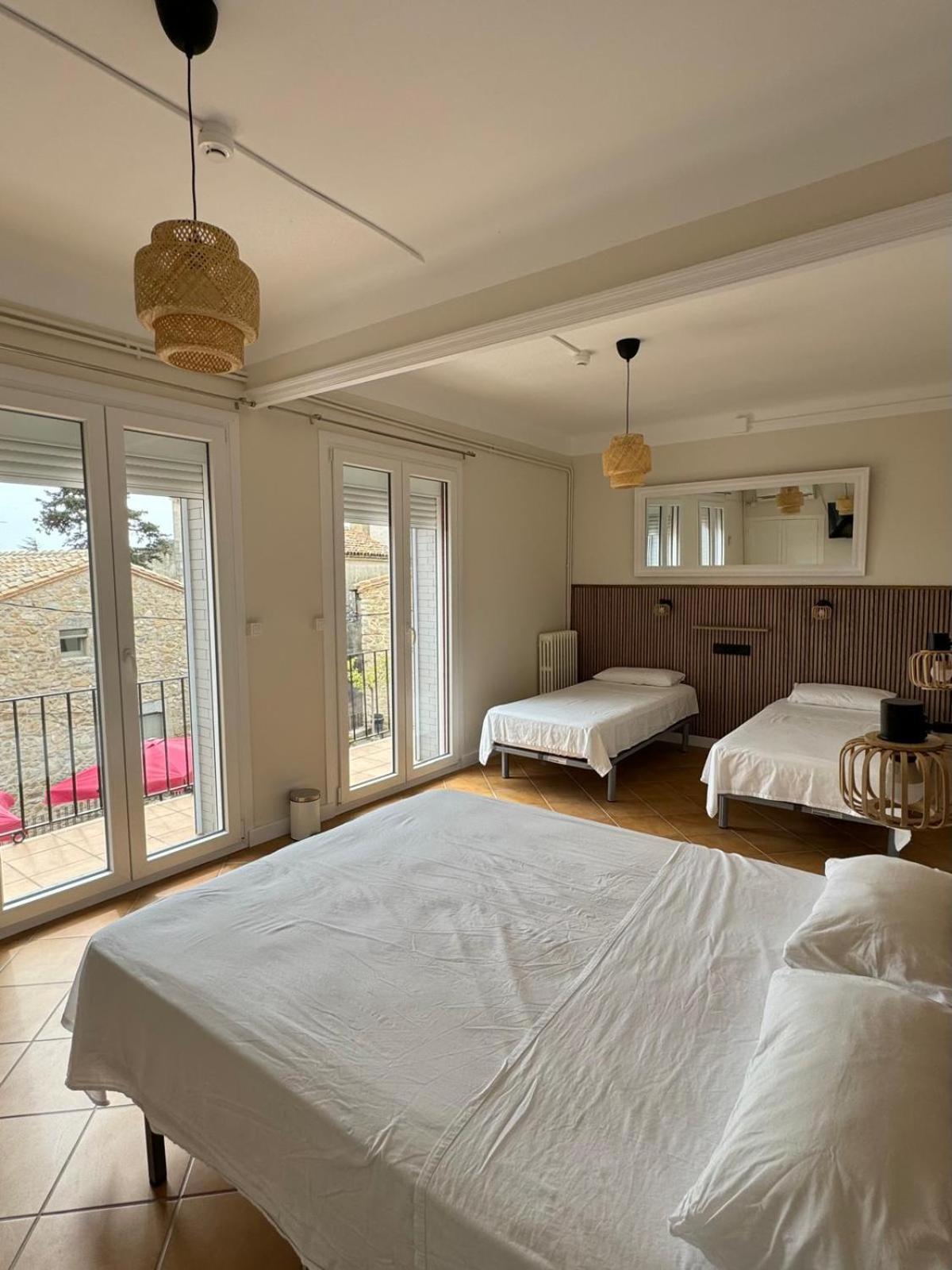 Hostal Restaurant Casa Comaulis La Vajol Ngoại thất bức ảnh