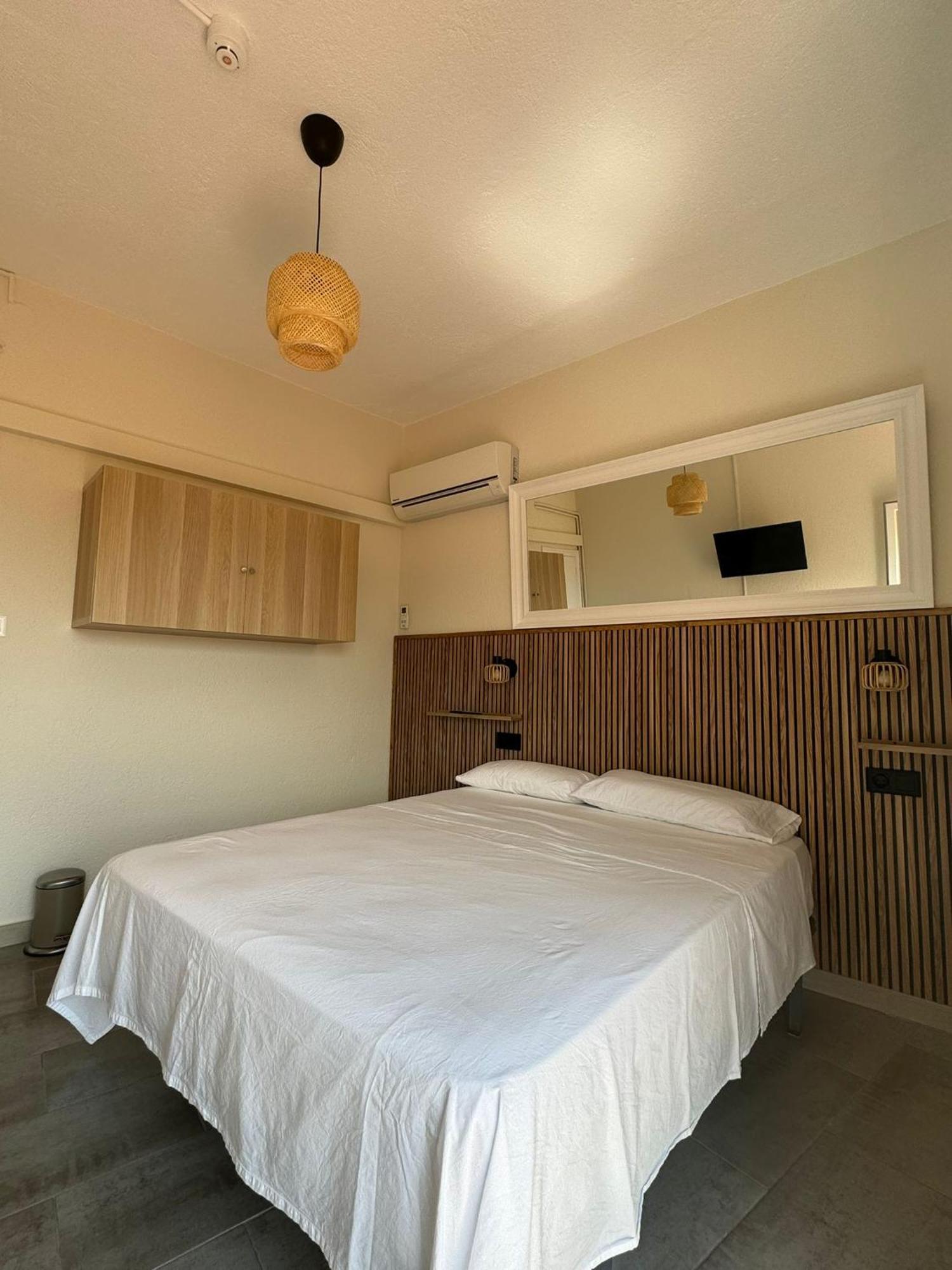 Hostal Restaurant Casa Comaulis La Vajol Ngoại thất bức ảnh