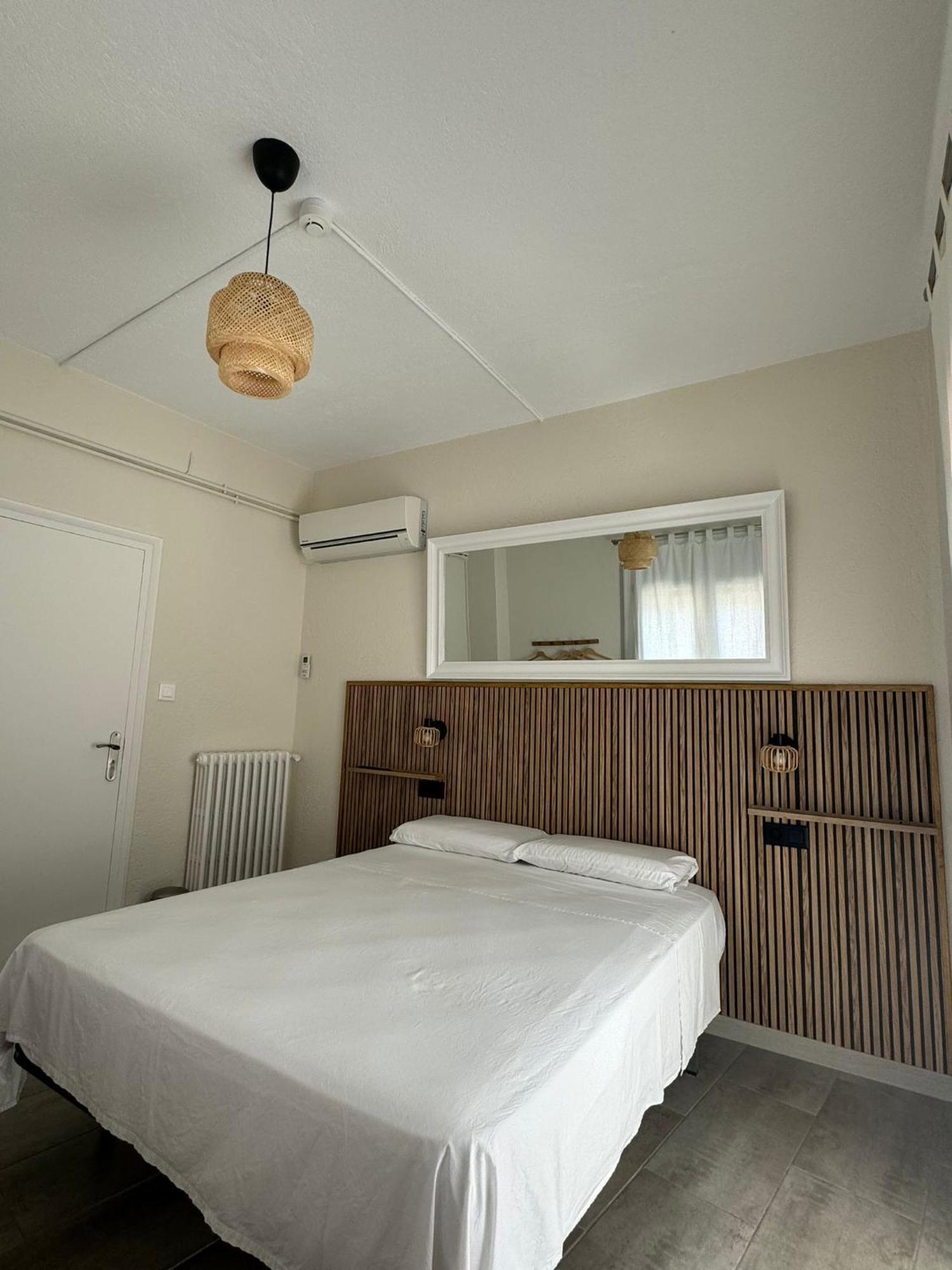 Hostal Restaurant Casa Comaulis La Vajol Ngoại thất bức ảnh