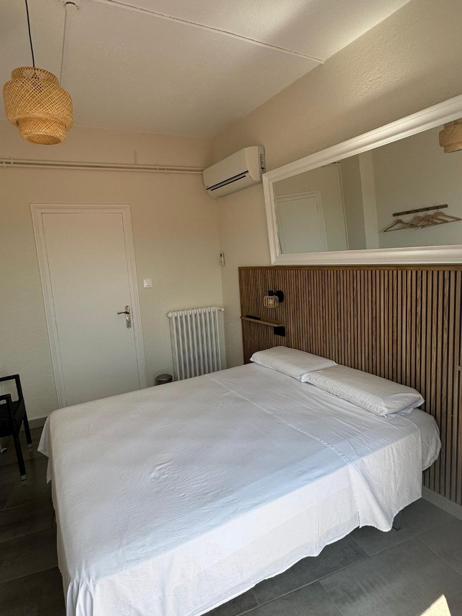Hostal Restaurant Casa Comaulis La Vajol Ngoại thất bức ảnh